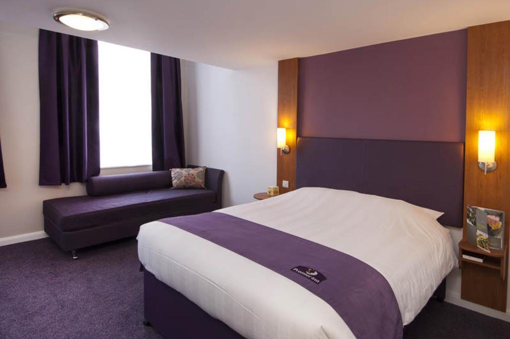 Premier Inn Exeter Central St. Davids Exterior foto